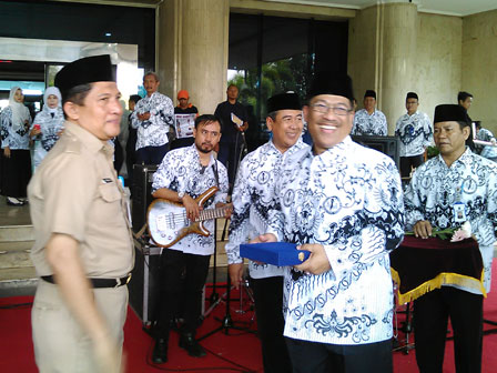 Pencarian PGRI Kota Serang - Persatuan Guru Republik Indonesia Cabang Kota Serang